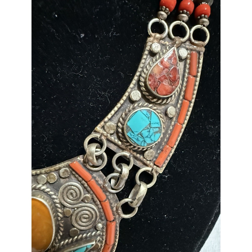 Vintage Design Tibetan Handmade Necklace With Turquoise Copal & Coral Stone - Picture 3 of 10